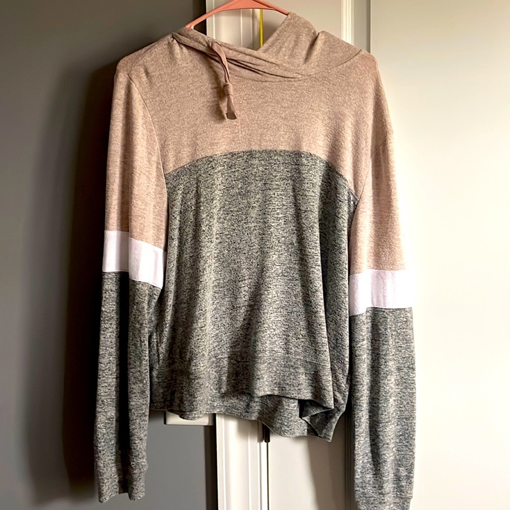 Girl sweater with hood
